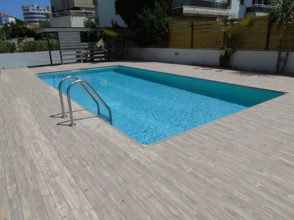 Appartement Proche Mer Avec Piscine Rosas エクステリア 写真